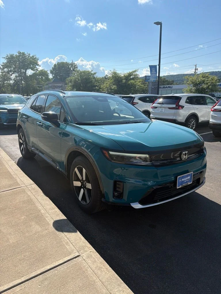 New 2026 North Shore Pearl Honda AWD Touring image 3