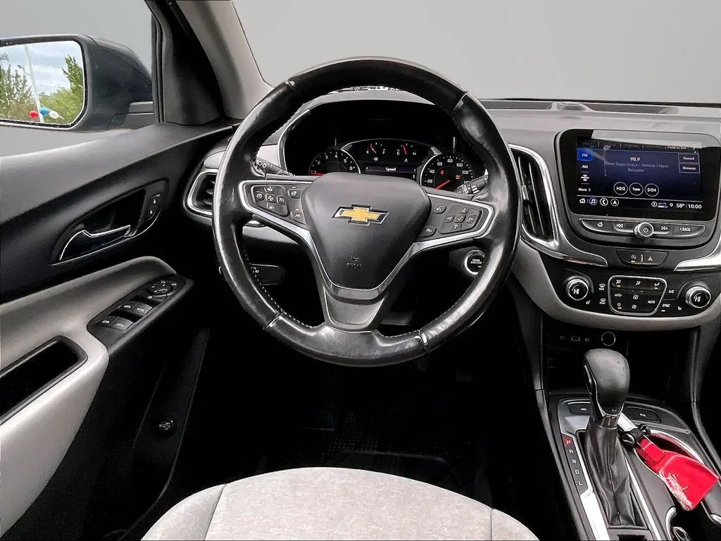 Used 2022 Gray Chevrolet LT image 6
