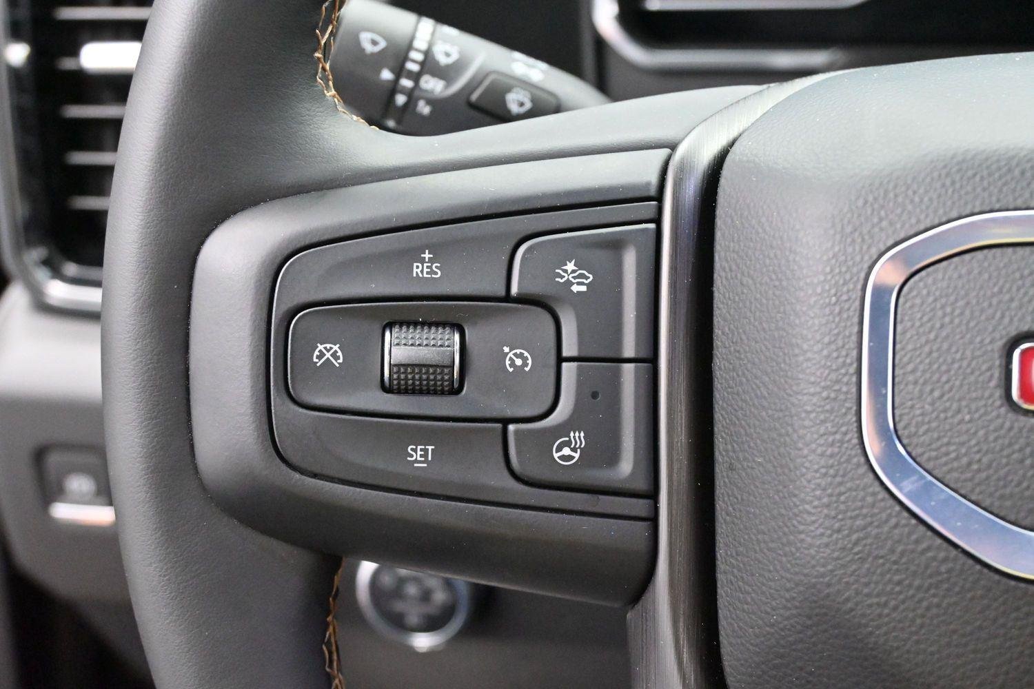 Used 2025 Onyx Black GMC AT4 image 18