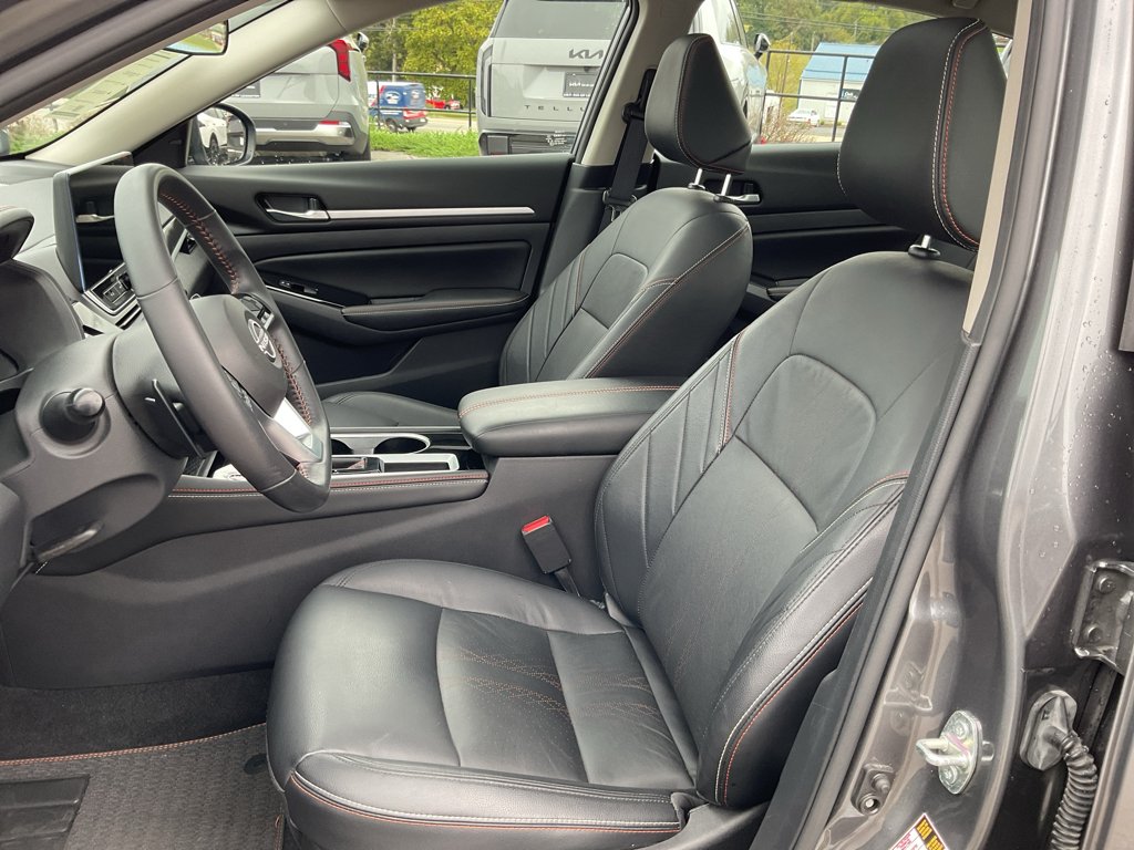 Used 2024 Gun Metallic Nissan 2.5 SR image 22