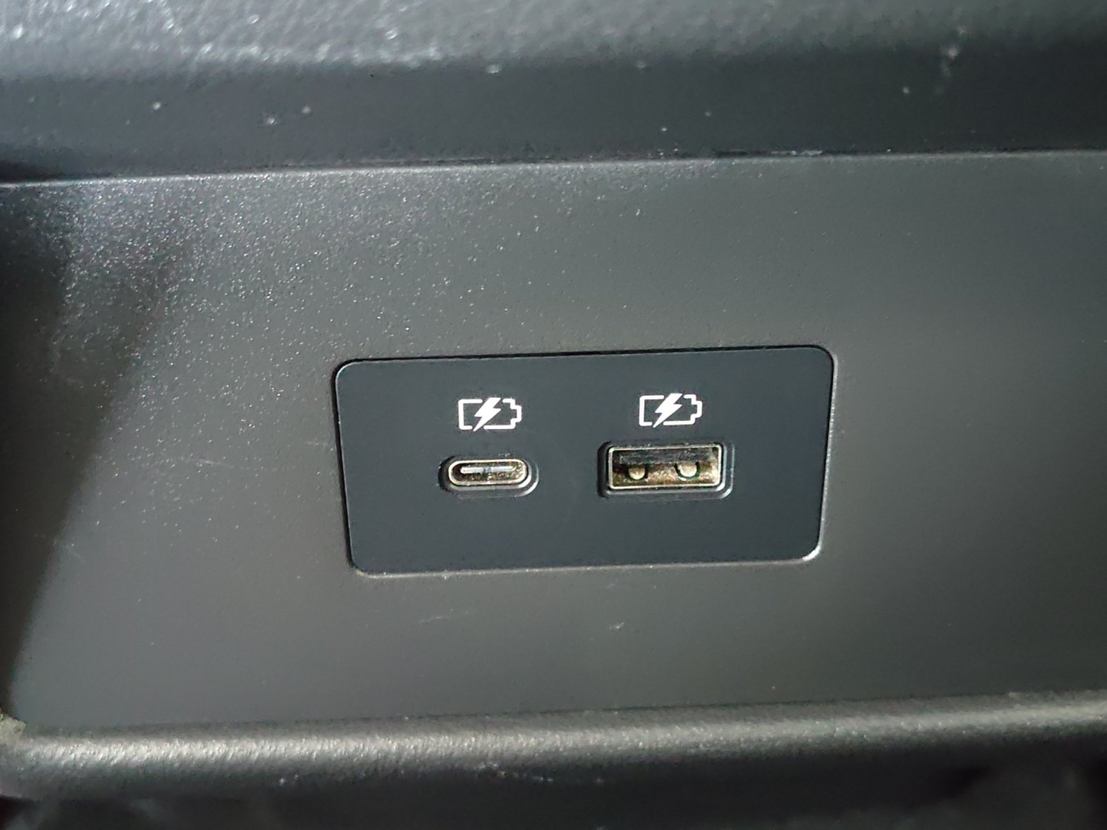 Used 2023 Super Black Nissan SV image 29