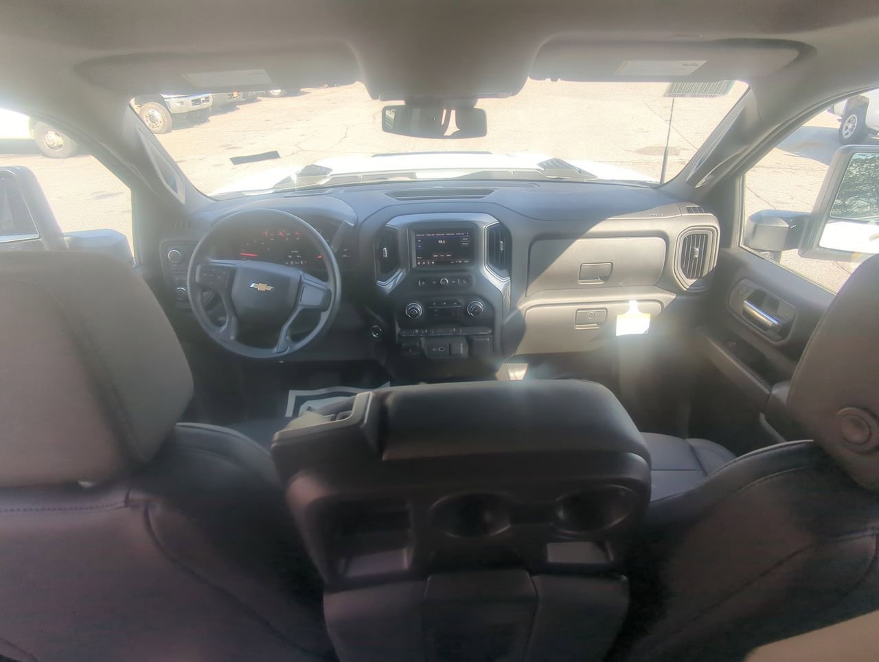 New 2025 Summit White Chevrolet Work Truck image 19