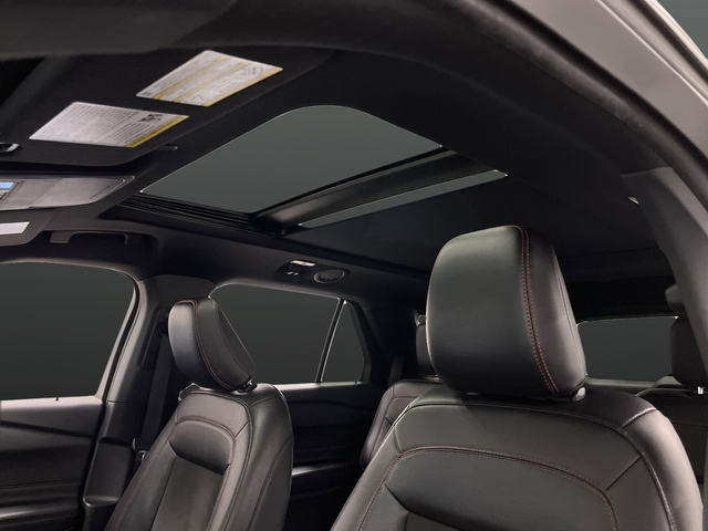 2023 Ford Explorer ST-LINE - Photo 7