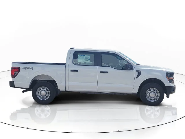 New 2026 Oxford White Ford XL image 4