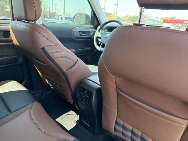 New 2026 Velocity Blue Metallic Ford Outer Banks image 19