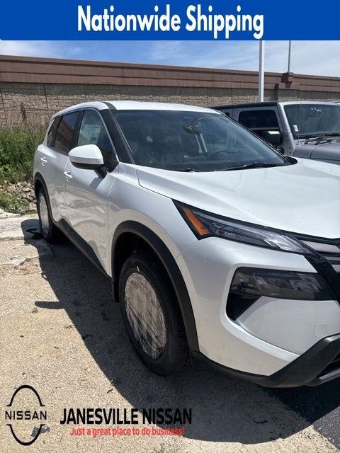 2026 Nissan Rogue SV AWD's photo