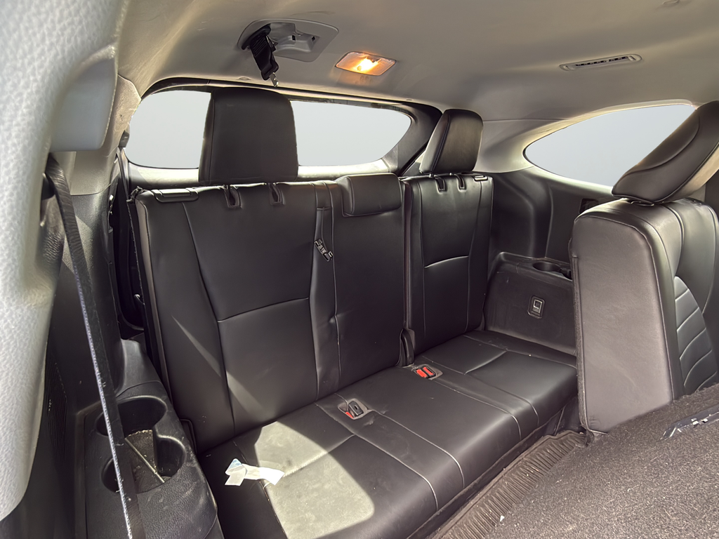 Used 2021  Toyota XLE image 12