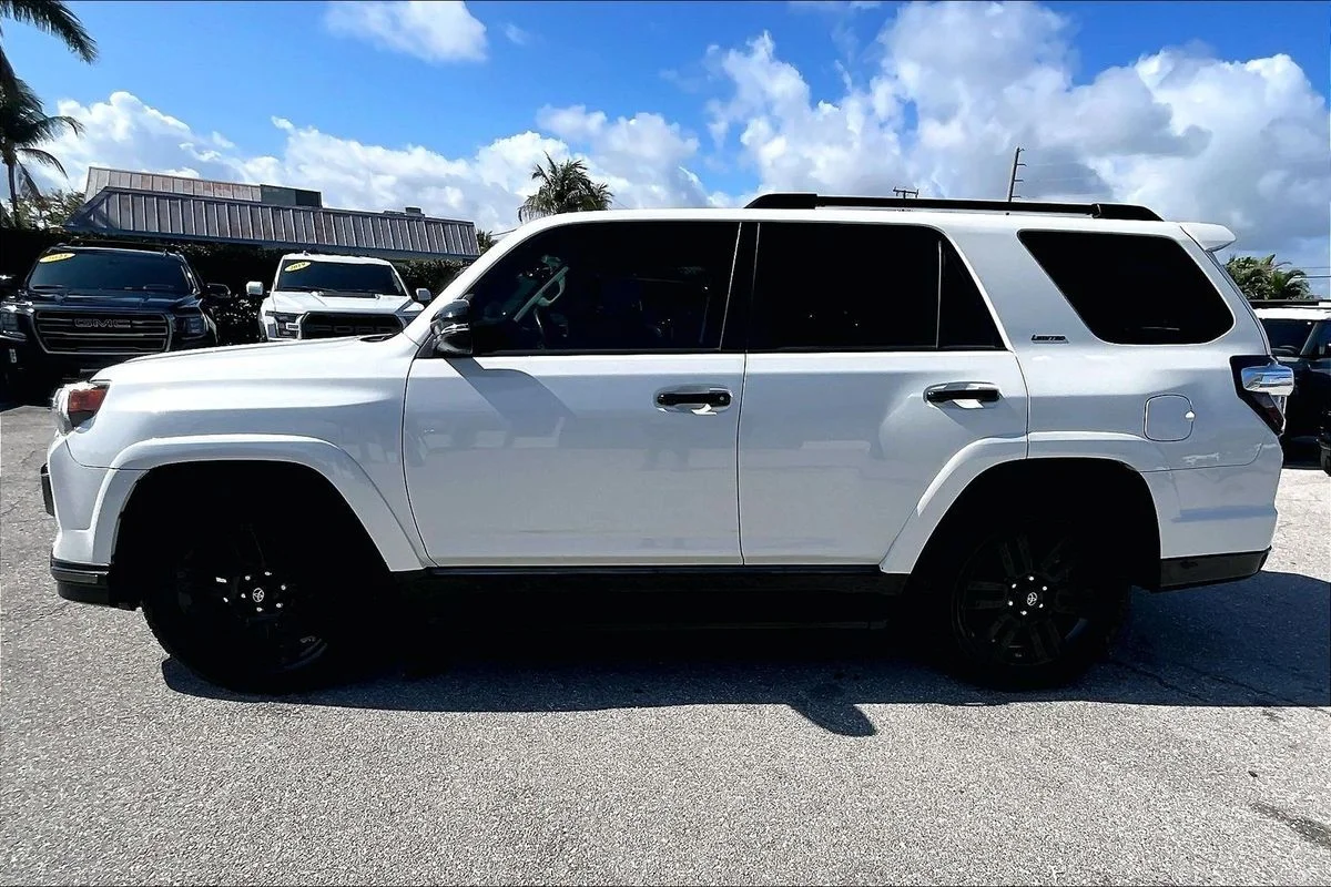 Used 2019  Toyota Limited Nightshade image 30