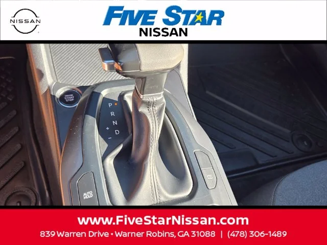 Used 2025 Blue Kia LXS image 23