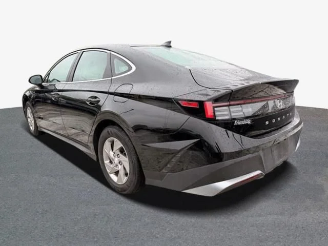 Used 2026 Black Hyundai SE image 2