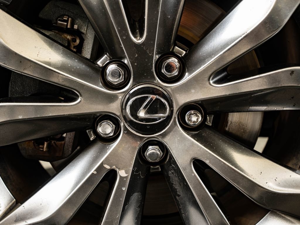 Used 2017 Silver Lexus 200t F Sport image 8
