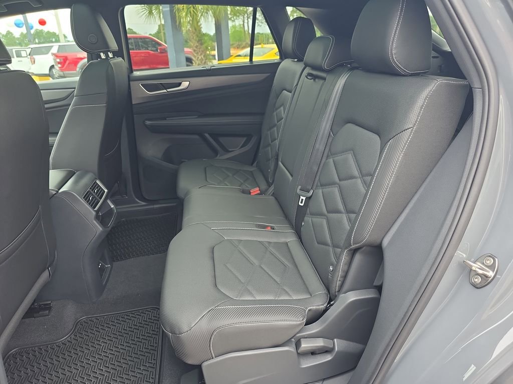 New 2026 Gray Volkswagen 2.0T SE w/Technology image 30