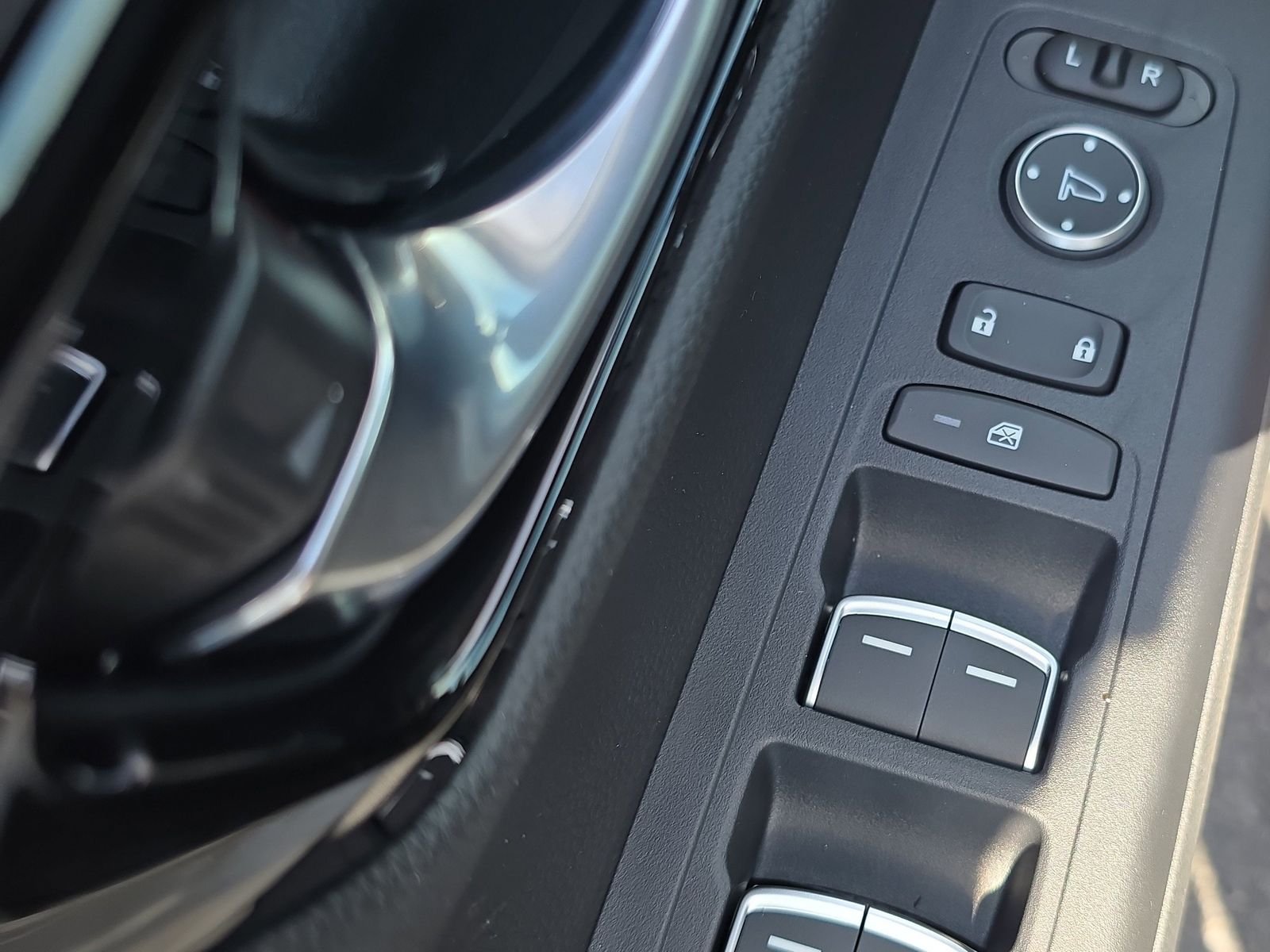 New 2026 Platinum White Pearl Honda Sport Touring image 16
