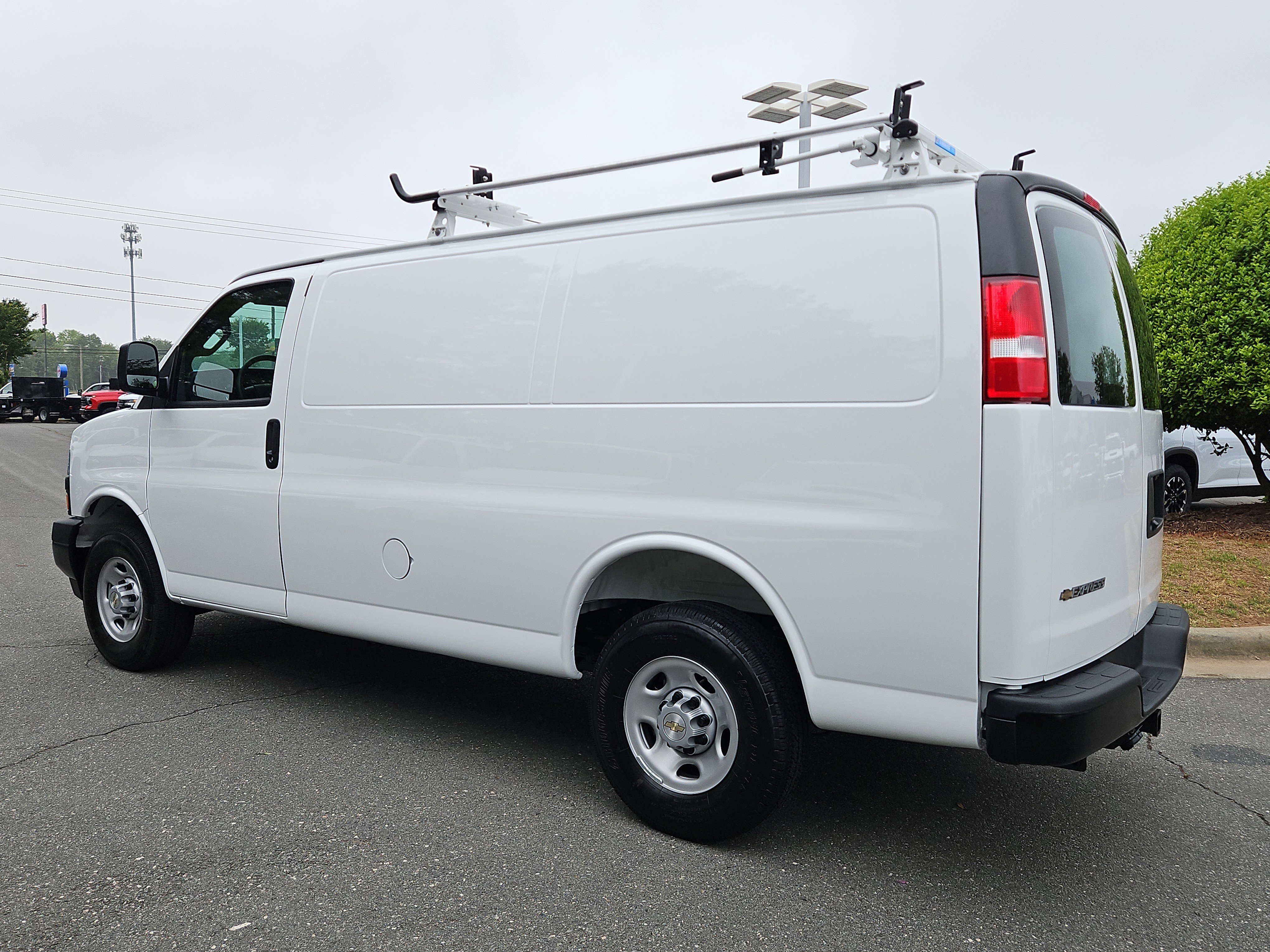2026 Chevrolet Express Cargo Work Van - Photo 3