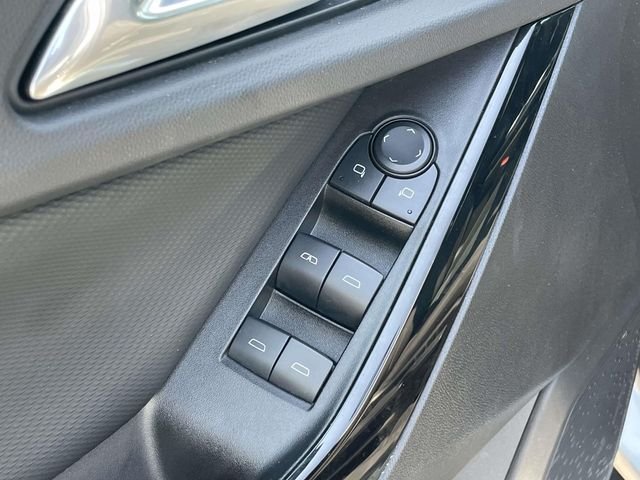 Used 2025 Gray Chevrolet LT image 17