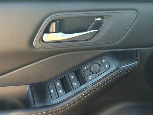 2026 Nissan Rogue SV - Photo 28