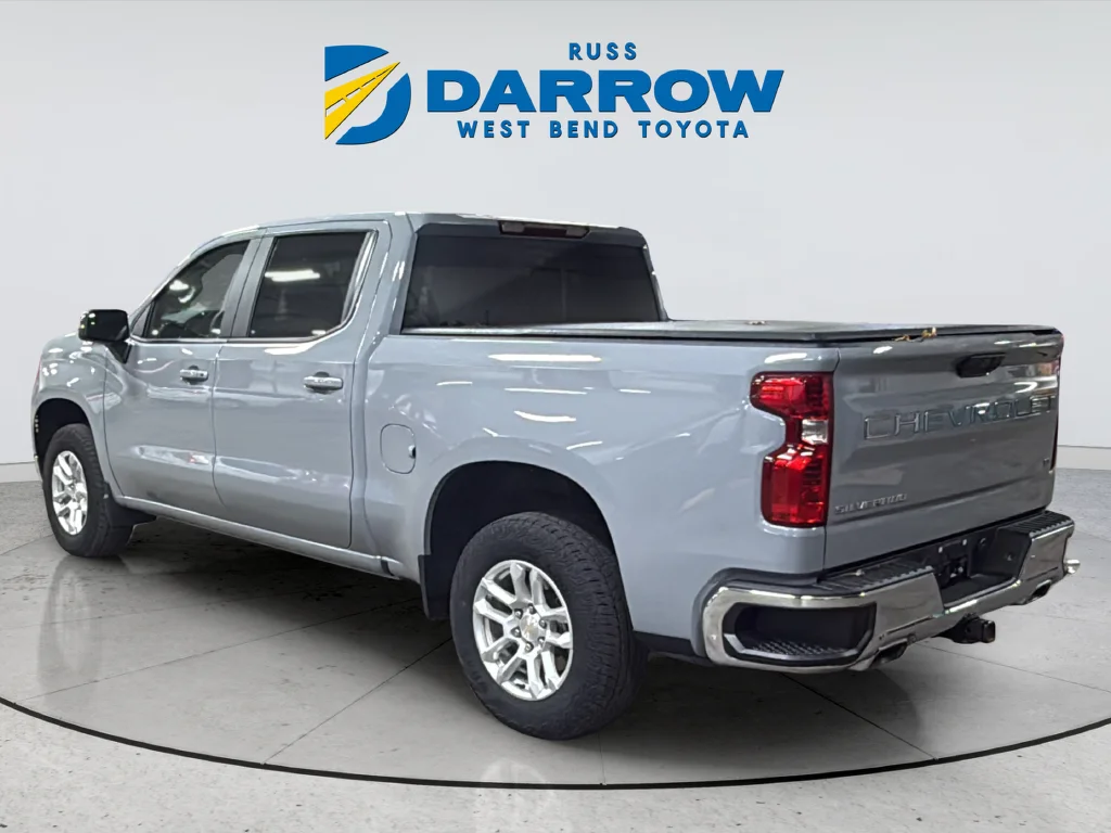 Used 2024 Gray Chevrolet LT image 3