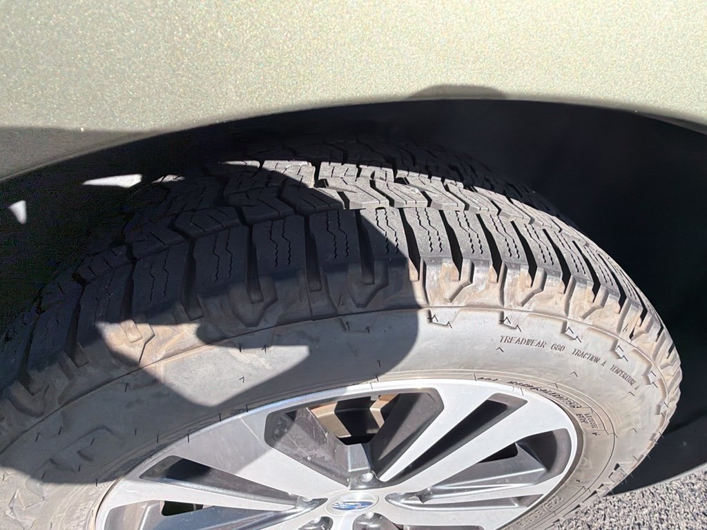 Used 2019 Green Subaru 2.5i image 8