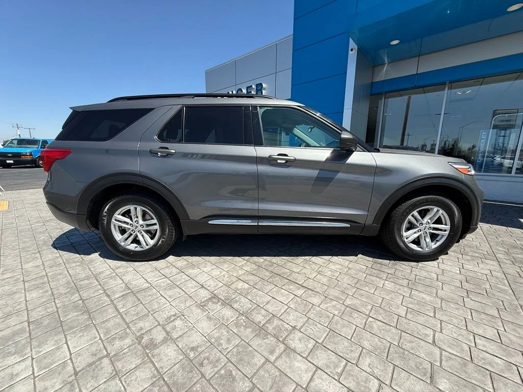 Used 2023 Gray Ford XLT image 15