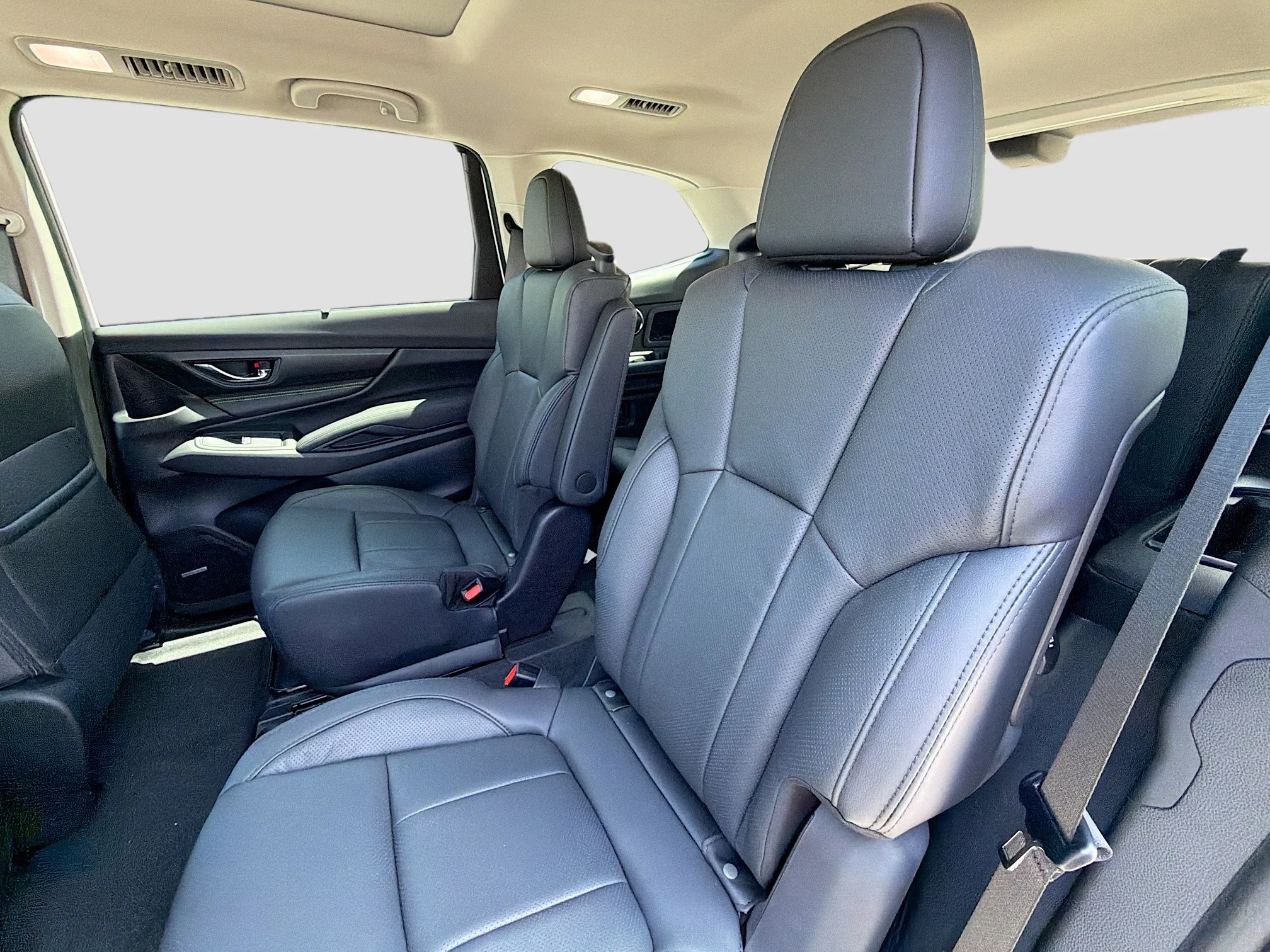 New 2026 Crystal White Pearl Subaru Onyx Edition Touring image 21