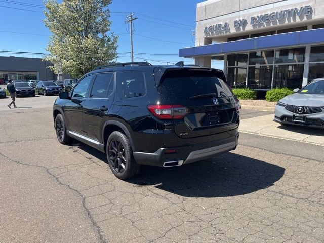 Used 2025 Crystal Black Pearl Honda Touring image 9