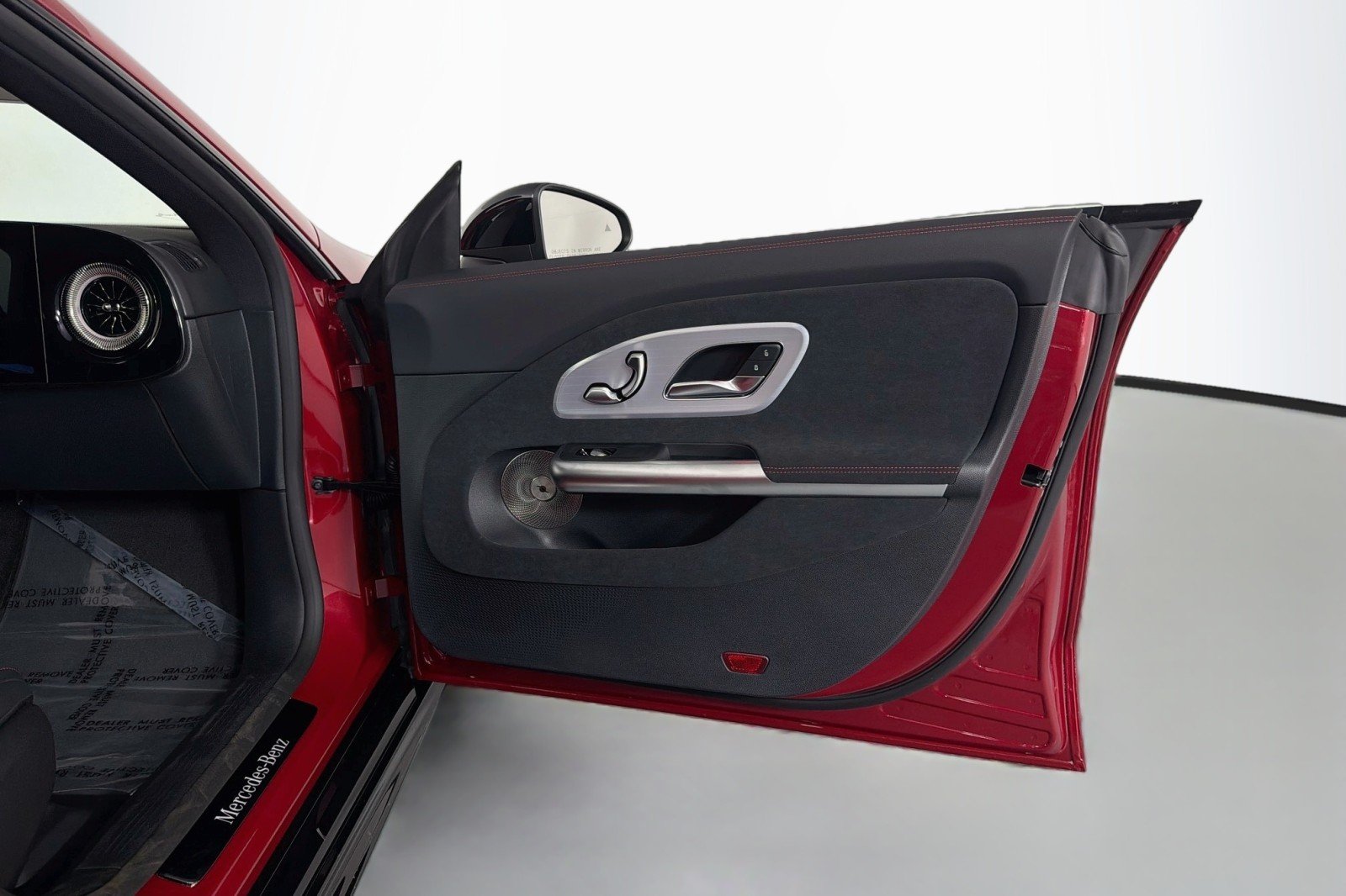 New 2027 MANUFAKTUR Patagonia Red Mercedes-Benz CLA 220 Hybrid image 22