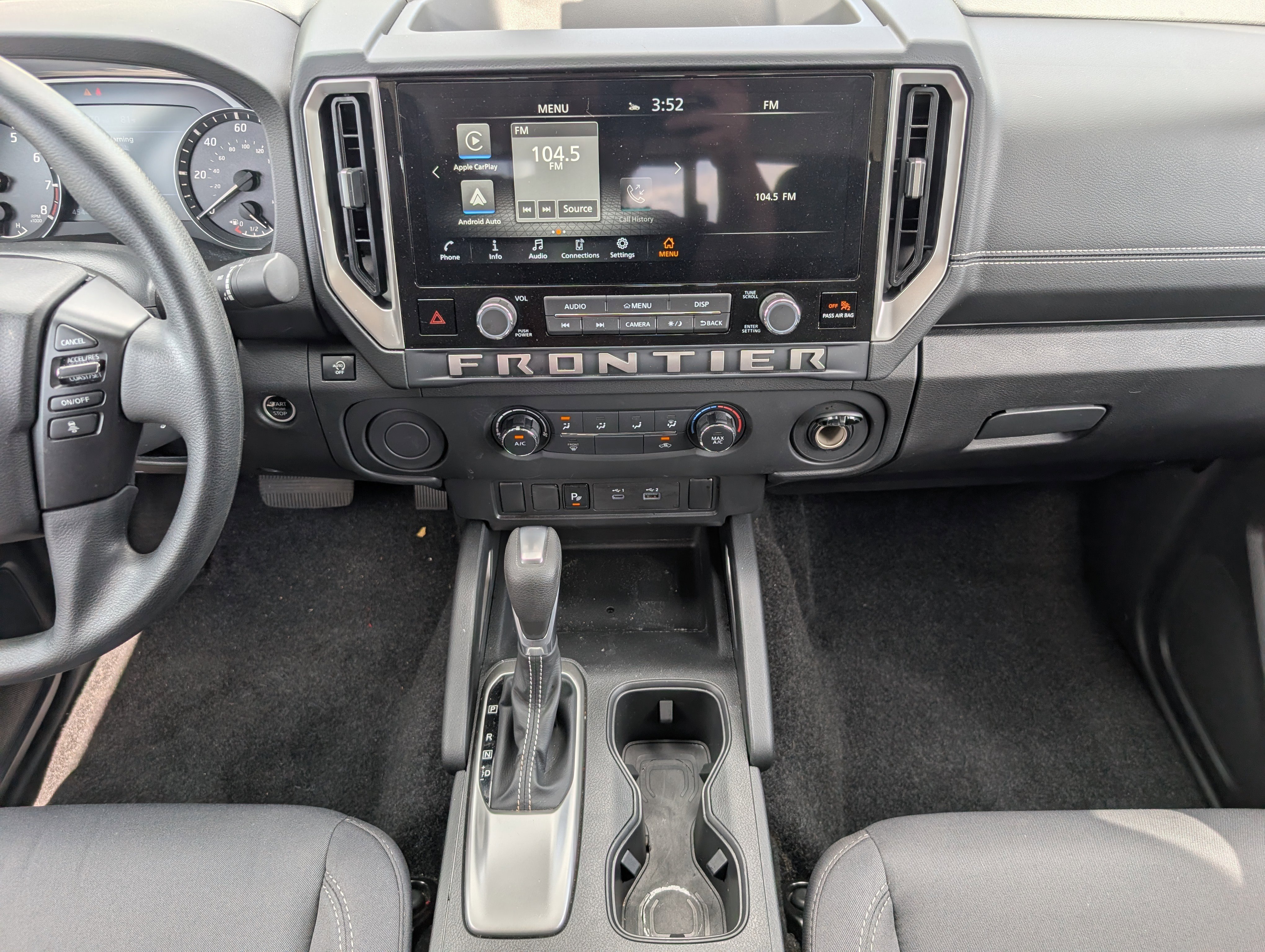 Used 2025 Glacier White Nissan S image 7