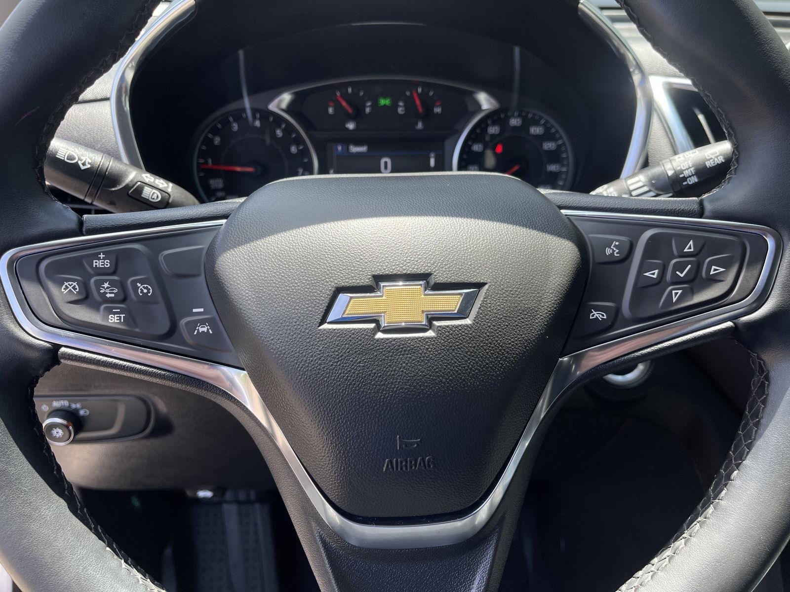 Used 2024 Summit White Chevrolet LT image 21