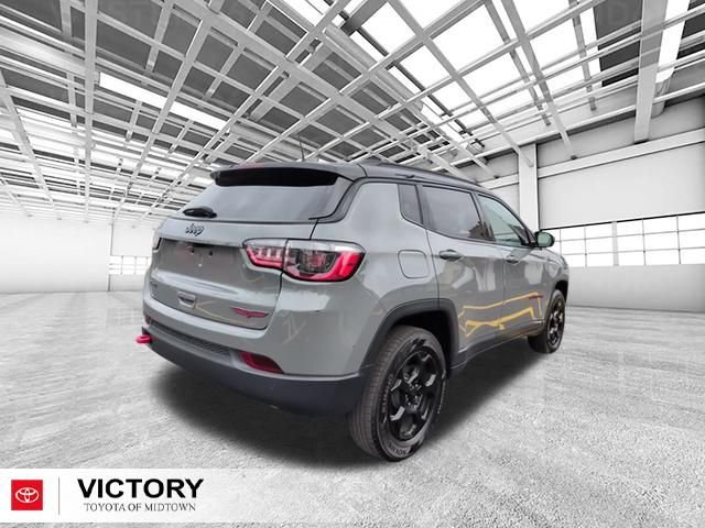 Used 2024 Gray Jeep Trailhawk image 4