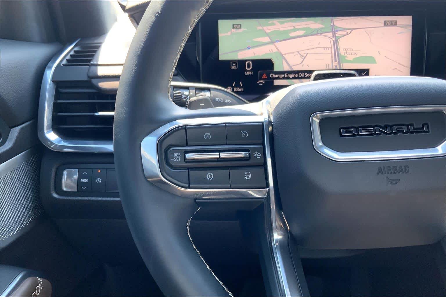 2026 GMC Acadia Denali Ultimate - Photo 24