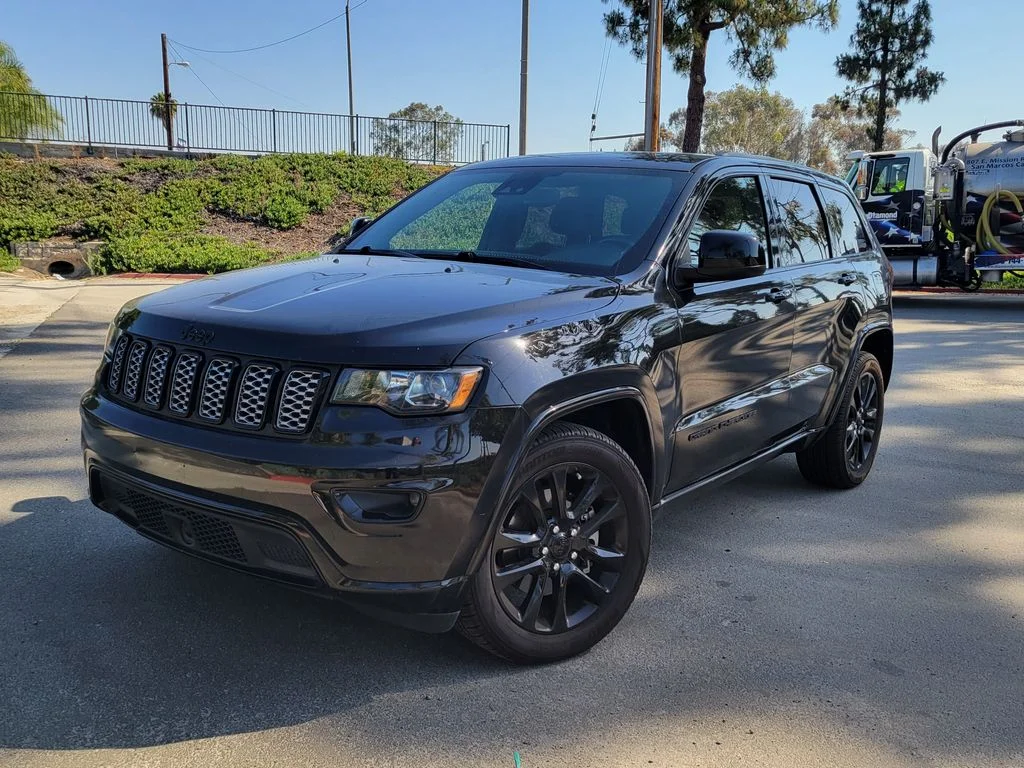 2021 Jeep Grand Cherokee Laredo X's photo