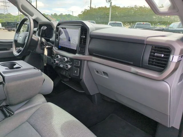 Used 2025 Gray Ford XLT image 32