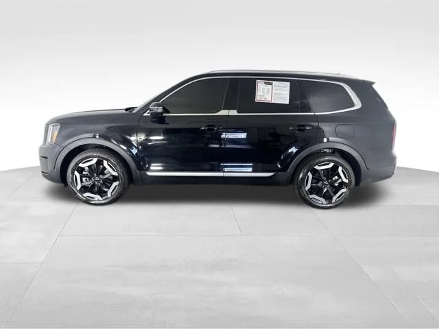 Used 2024 Black Kia EX image 10