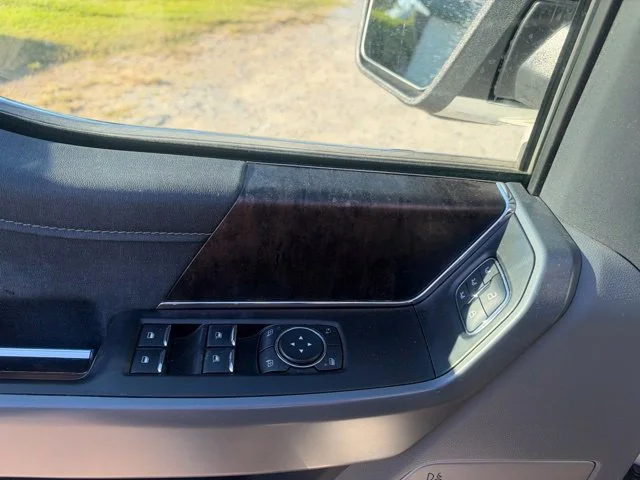 Used 2022 White Ford Lariat image 18