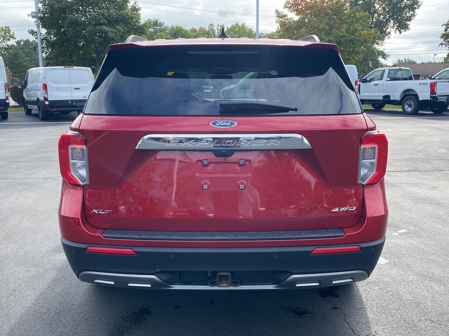Used 2023 Rapid Red Metallic Tinted Clearcoat Ford XLT image 10