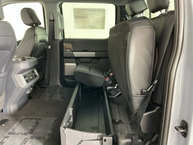 New 2026 Glacier Gray Metallic TriCoat Ford Lariat image 34