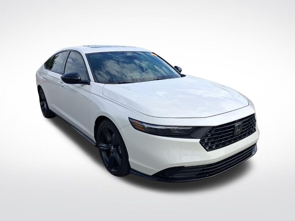 Used 2025  Honda Sport-L image 3