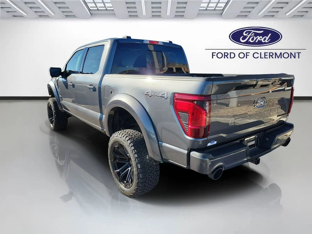 New 2026 Carbonized Gray Metallic Ford XLT image 3