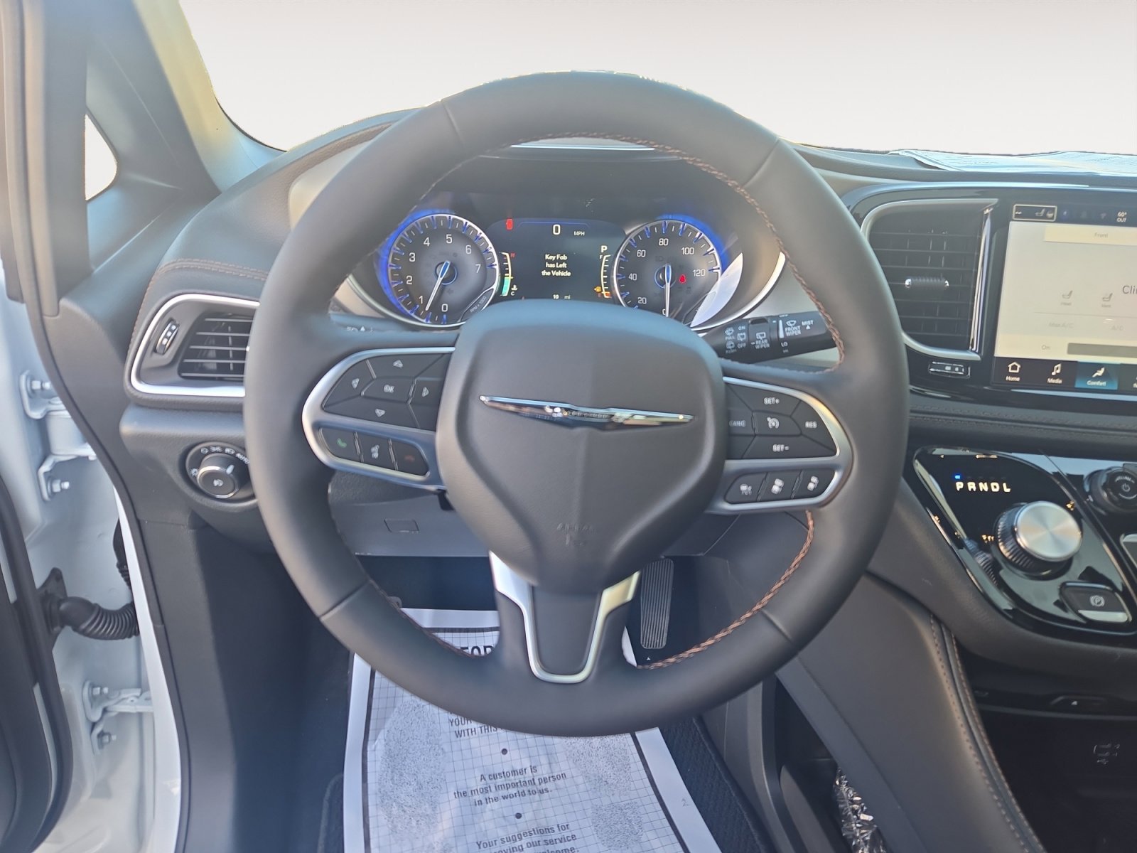 New 2026 Bright White Clearcoat Chrysler Pinnacle image 13
