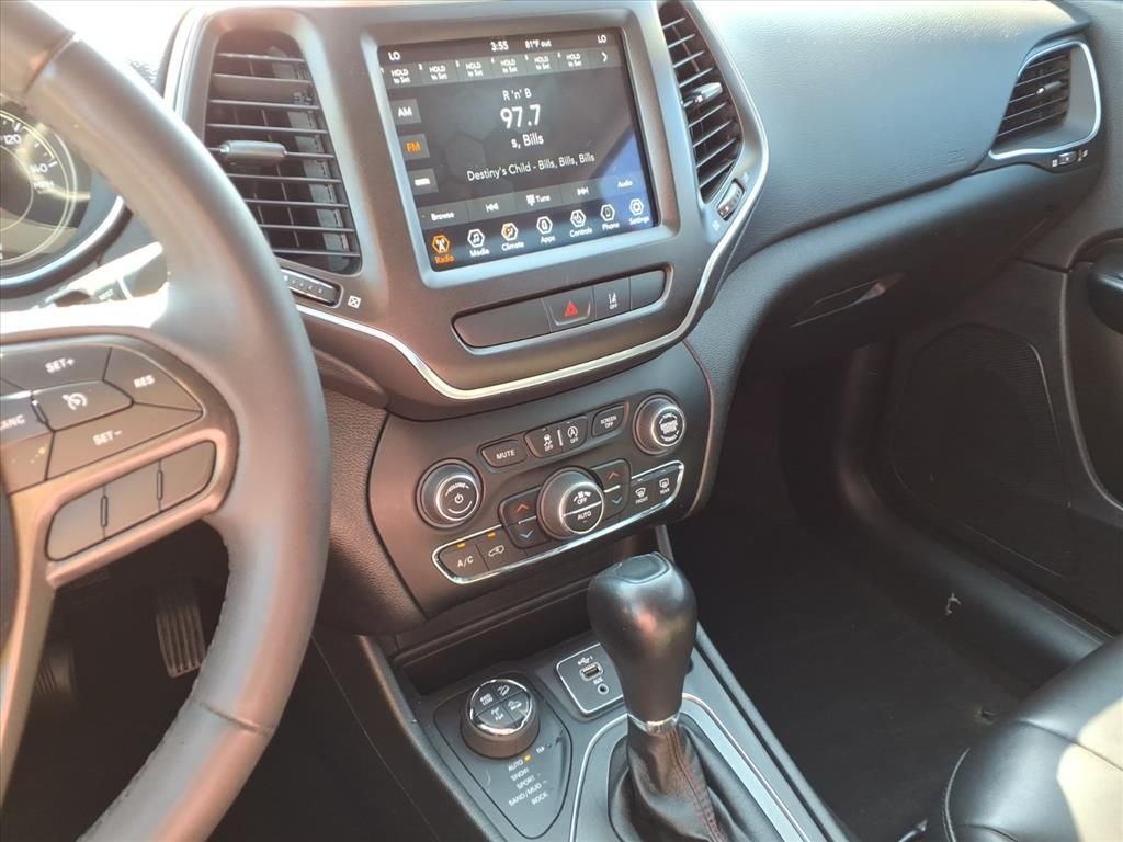 Used 2022 Black Jeep Trailhawk image 27