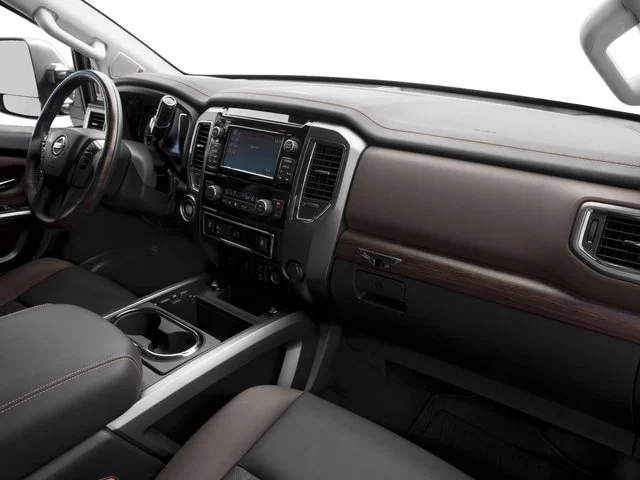 Used 2017  Nissan Platinum Reserve image 16