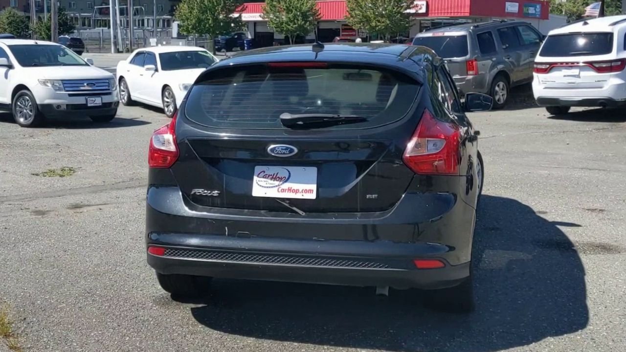 2008 Ford Focus SE photo 2