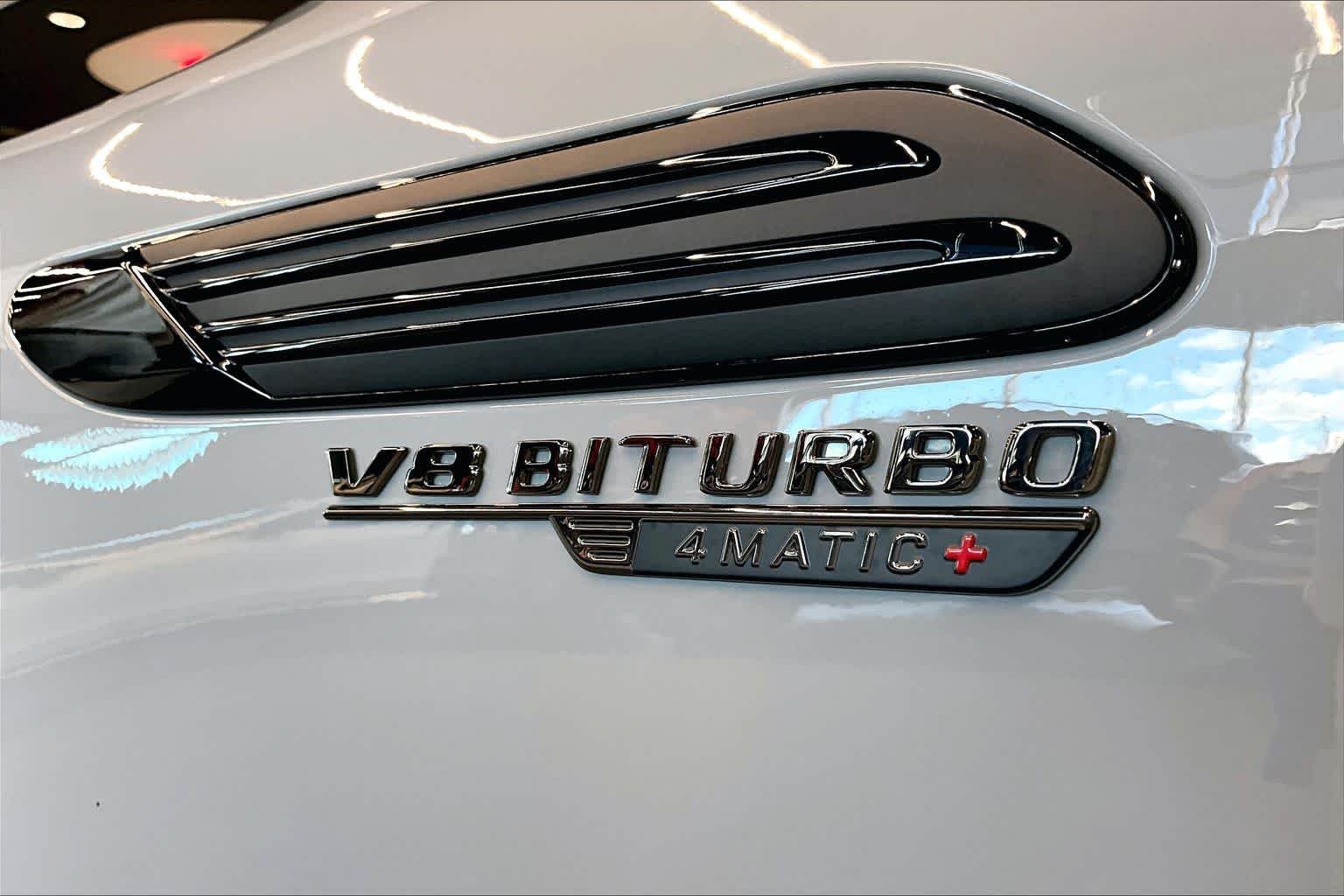 New 2026 MANUFAKTUR Alpine Grey Mercedes-Benz AMG® SL 63 image 16