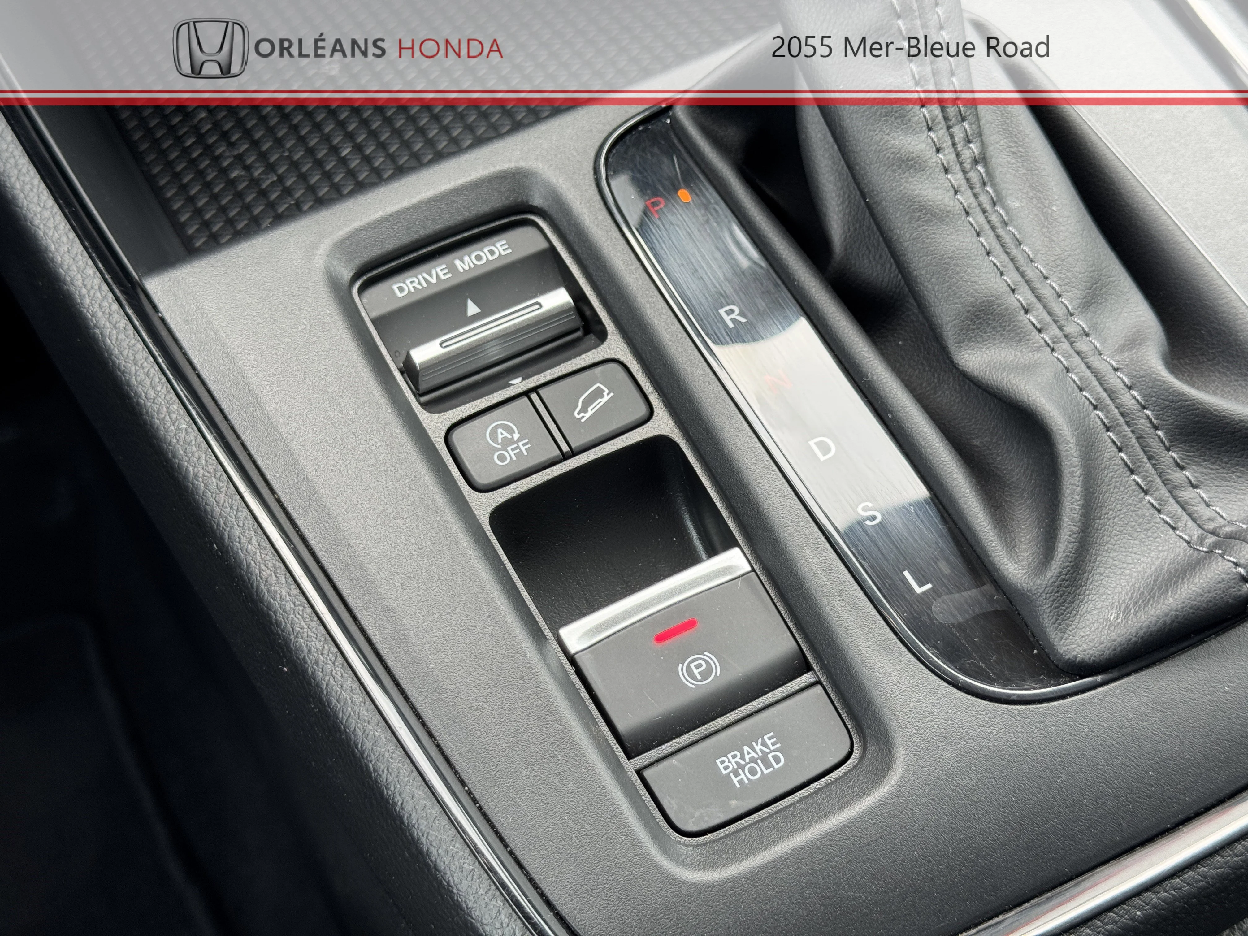 Certified Used 2025 Silver Honda LX image 14