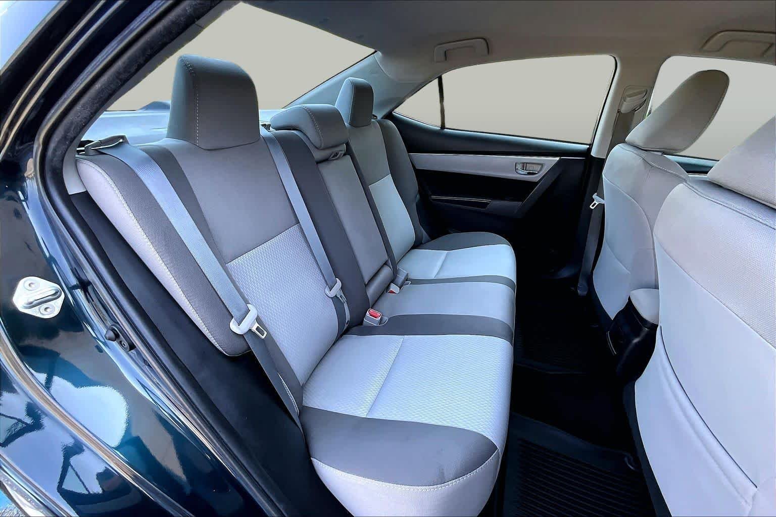 Used 2019 Galactic Aqua Mica Toyota LE image 19
