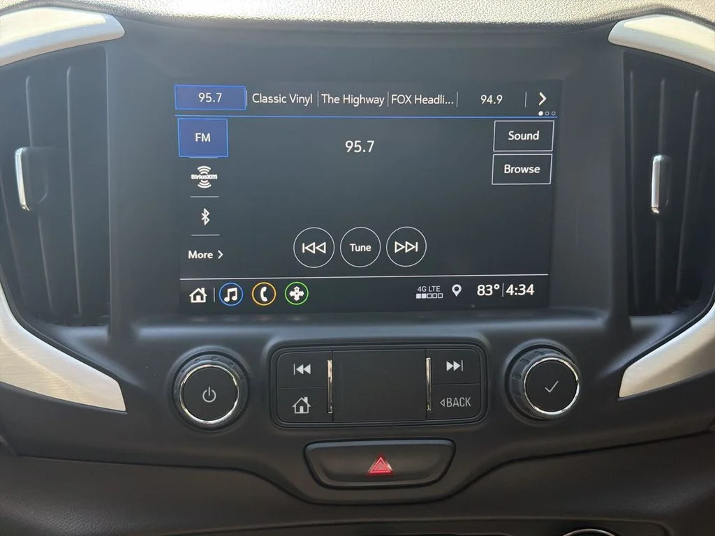 Used 2021 Silver GMC SLT image 13