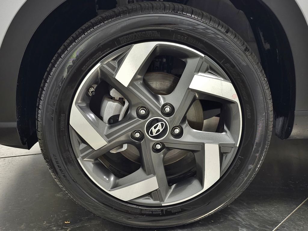 2026 Hyundai Venue SEL - Photo 13
