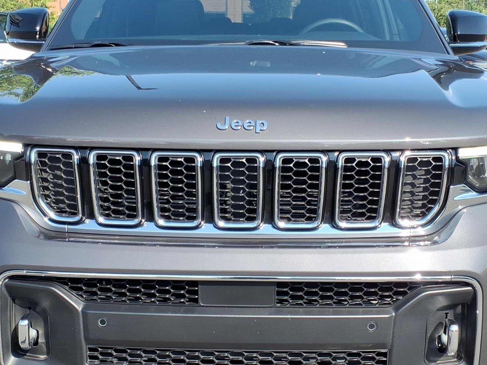 Used 2023 Baltic Gray Metallic Clearcoat Jeep Overland image 16