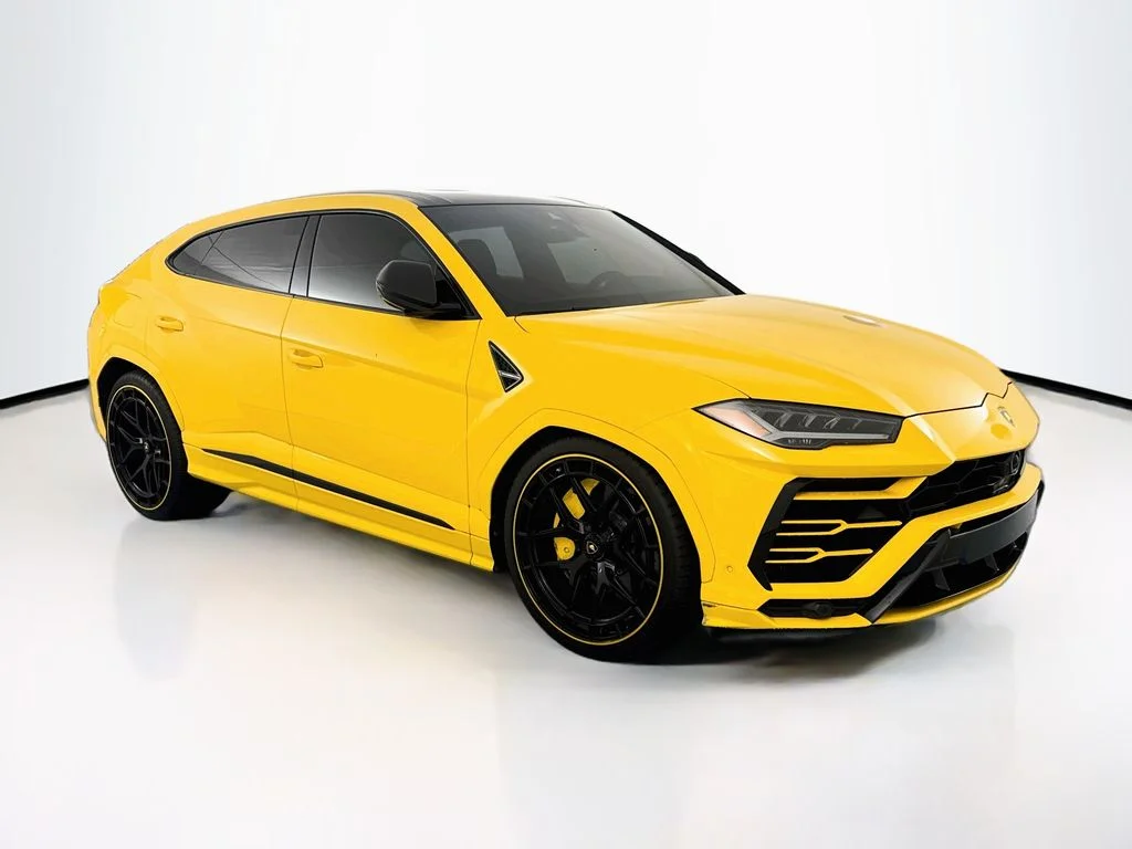 Used 2020 Gialllo Auge Lamborghini  image 3