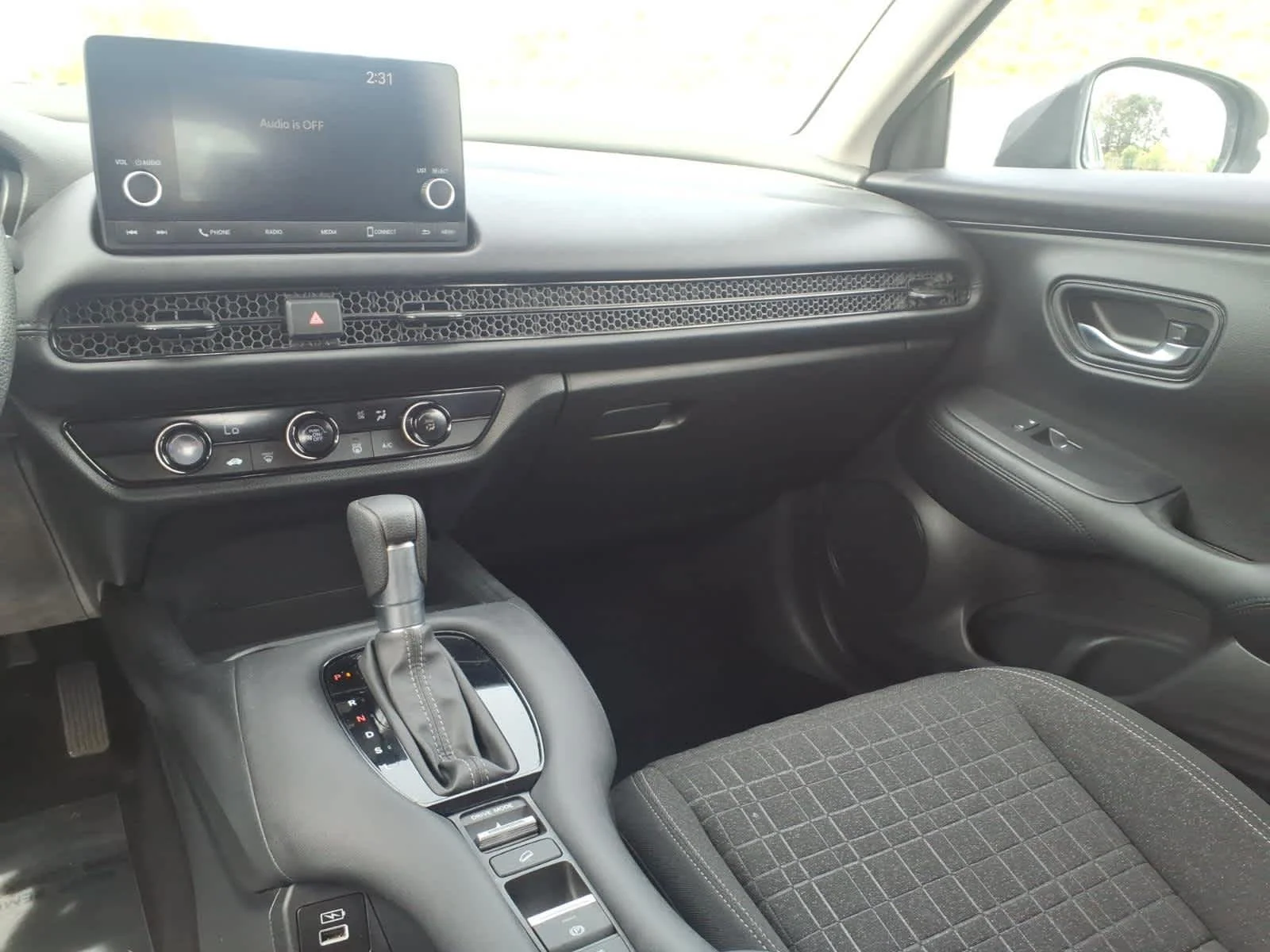 2023 Honda HR-V LX - Photo 15